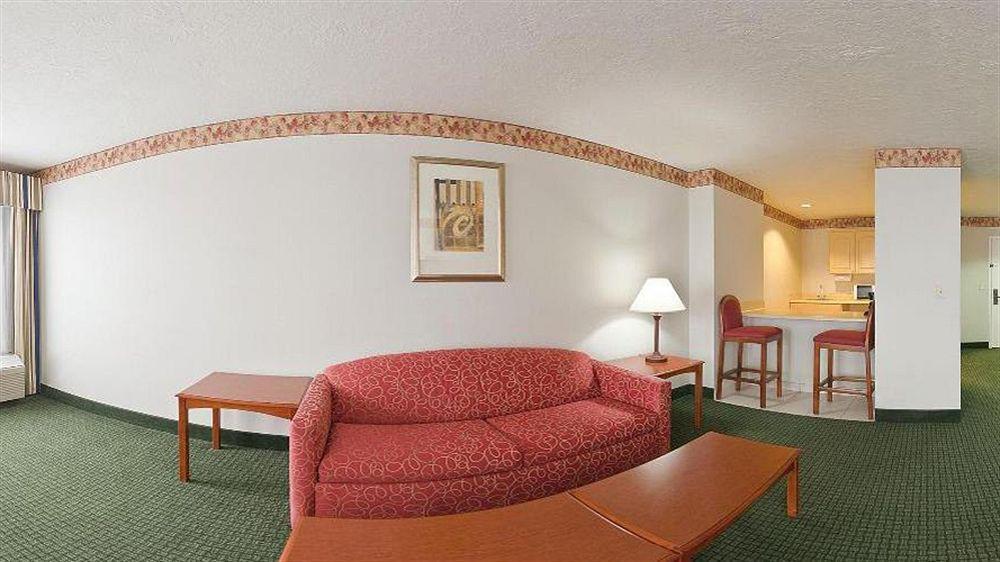 Holiday Inn Express & Suites Batesville By Ihg Bagian luar foto