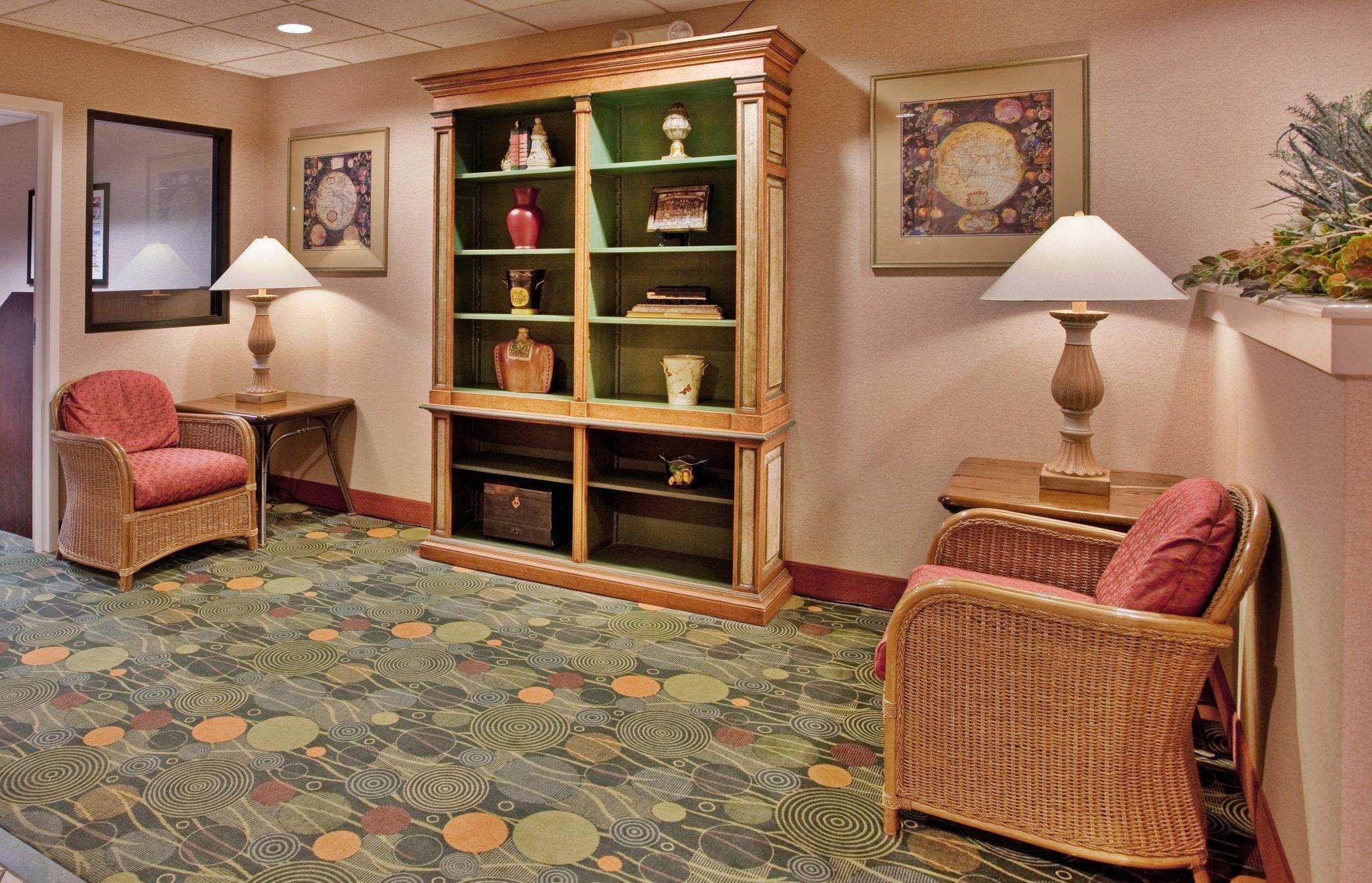 Holiday Inn Express & Suites Batesville By Ihg Bagian luar foto
