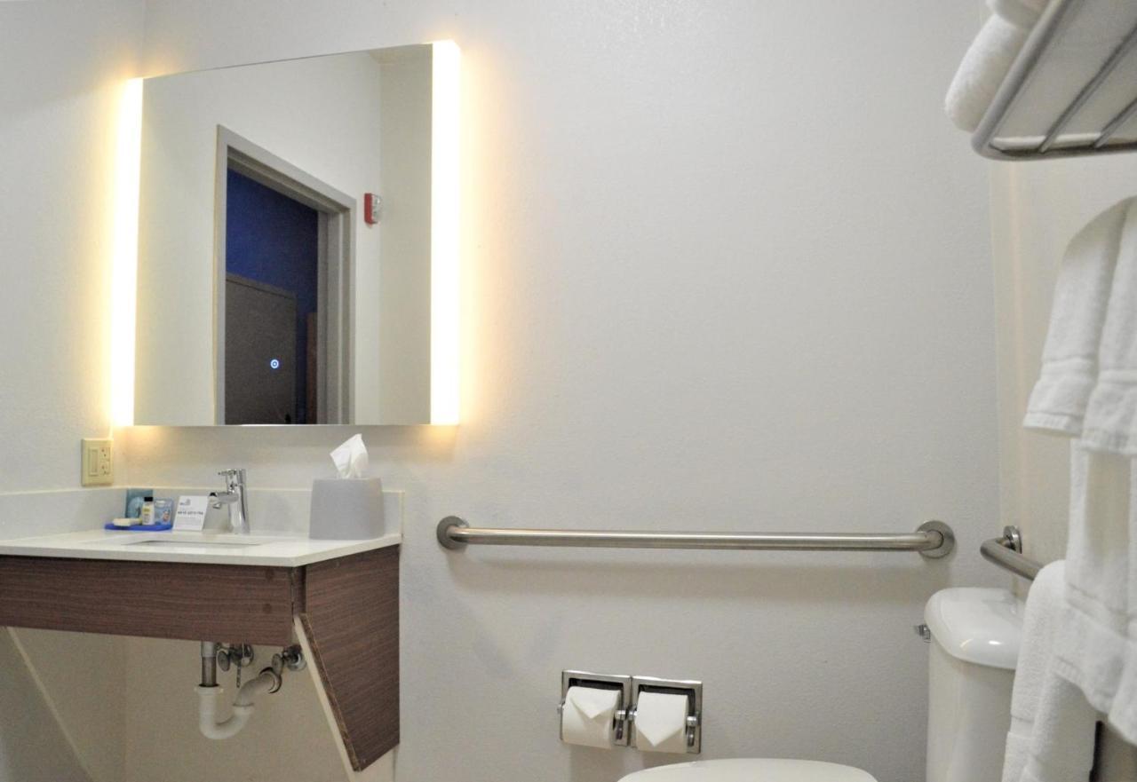 Holiday Inn Express & Suites Batesville By Ihg Bagian luar foto