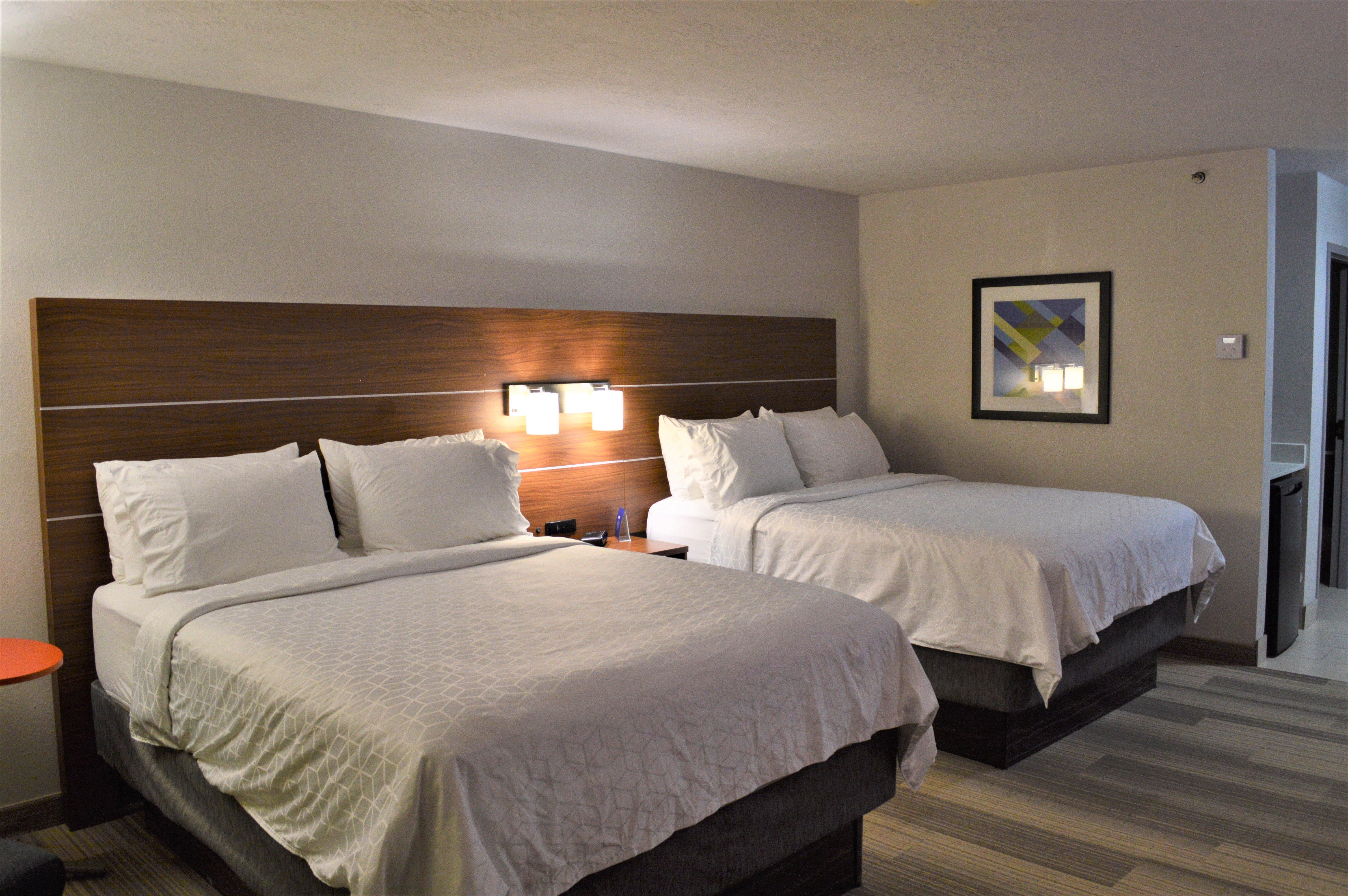 Holiday Inn Express & Suites Batesville By Ihg Bagian luar foto