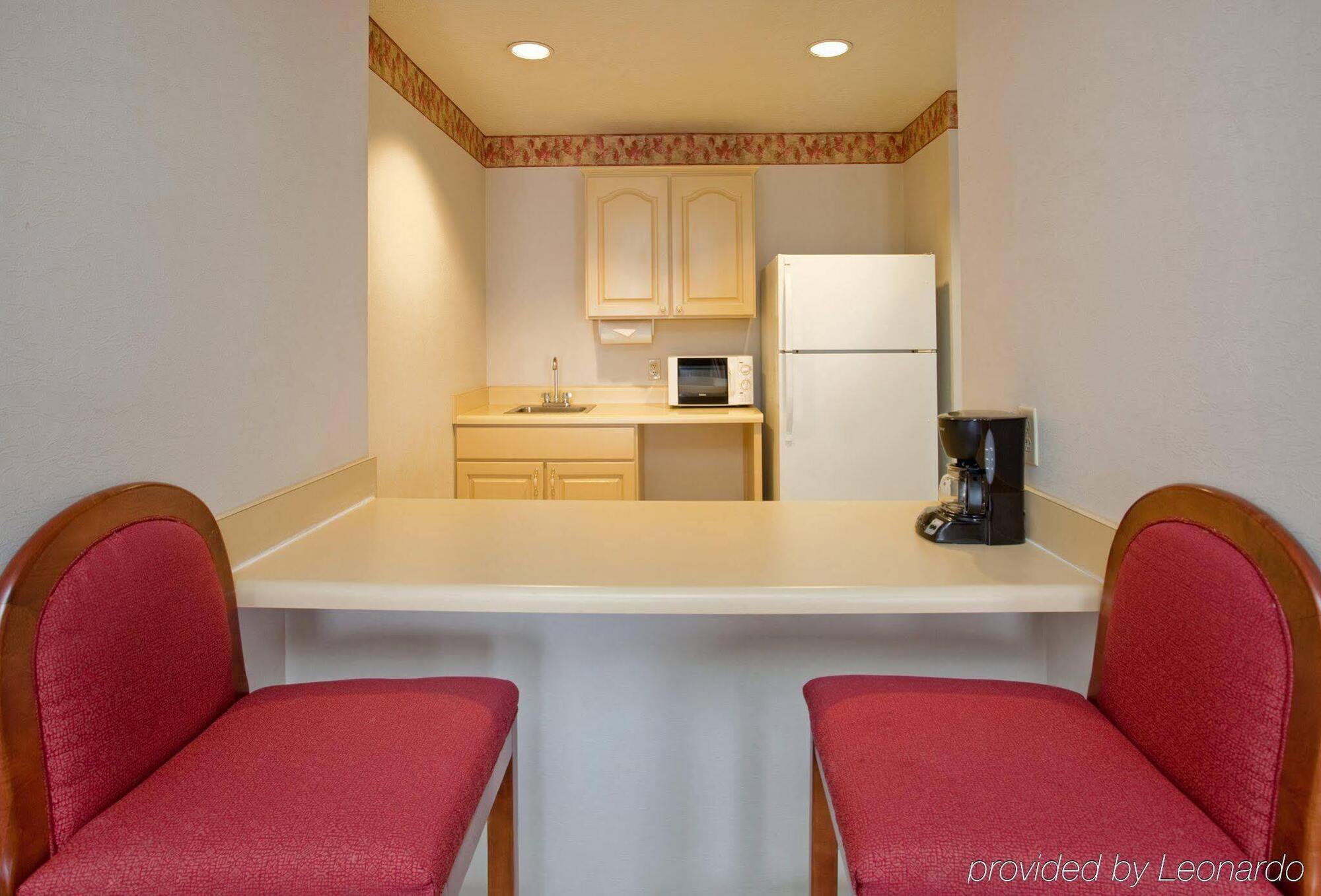 Holiday Inn Express & Suites Batesville By Ihg Bagian luar foto